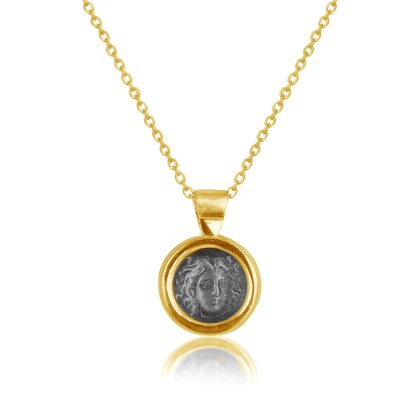 Ασημένιο Κολιέ Φλουρί, Νόμισμα με την Απεικόνιση της Μέδουσας με