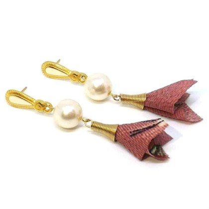 Σκουλαρίκια με υφασμάτινη φούντα και πέρλα (Ορείχαλκος,Πέρλα) - 