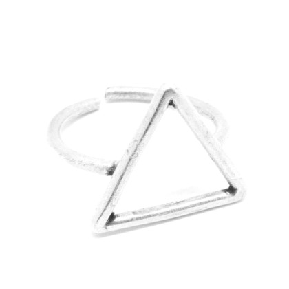 Δαχτυλίδι με τρίγωνο - Ασημί