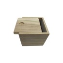 Ξύλινο αλουστράριστο τετράγωνο κουτάκι με συρταρωτό καπάκι [2060