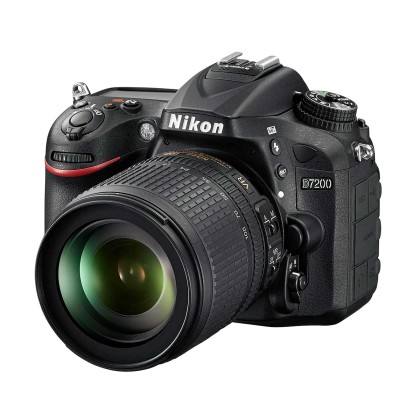 Nikon Digital Camera D7200 + 18-105 VR (VBA450K001) + Δώρο Τσάντ