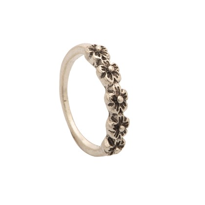 Δαχτυλίδι με σκαλιστές μαργαρίτες από ατσάλι - Silver ring with 
